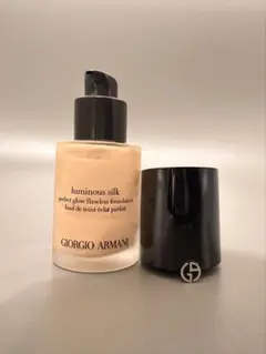 Giorgio Armani Luminous Silk Foundationのサムネイル
