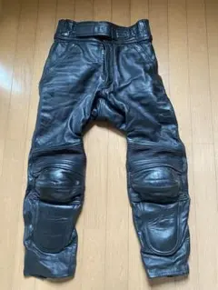 牛革レザー バイクパンツ ブラック Clooney p08 サイズ34 - メルカリ