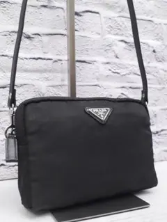 【極美品〜美品】プラダ ショルダーバッグ カメラバッグ ナイロン×レザー 2025年最新】プラダ カメラバッグの人気アイテム - メルカリ