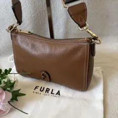 レア✨極美品✨フルラ　アテナ　S ショルダーバッグ　ブラウン