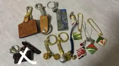 レトロなキーホルダーなど12点