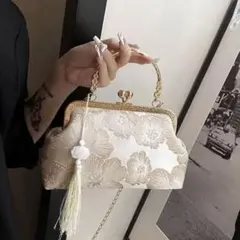 和装鞄　クラッチバッグ　がま口　パーティーバッグ　結婚式　和装　着物鞄　刺繍