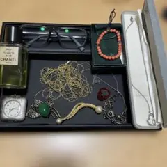 【遺品整理】アクセサリーセット（指輪・シャネル香水・ブローチ・ネックレス等）