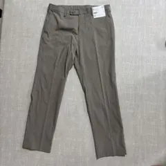 UNIQLO 感動パンツ ベージュ 85x73