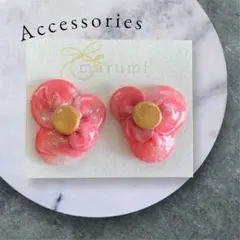 ぷっくりお花＊ポリマークレイ×レジン ピアス/イヤリング ピンク ゴールド