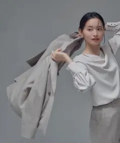 【新品】今期新作NATURAL BEAUTY BASICドレープネックブラウスのサムネイル