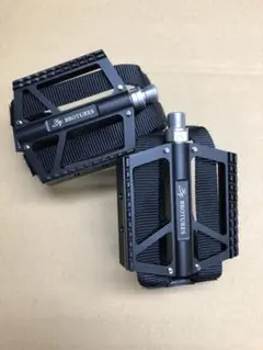 BROTURES INFEEL フラットペダル ストラップ付き ブラックのサムネイル