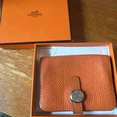 HERMES 二つ折り財布 オレンジ　ドゴンのサムネイル