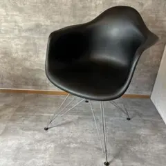 イームズ ハーマンミラー