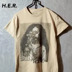 H.E.R ハー　Flowerフォトプリント　R&B Tシャツ　オフィシャル　Sのサムネイル