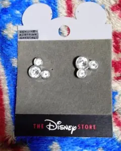Disney Store ミッキー型スタッドピアス