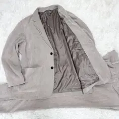 ベージュ スーツ