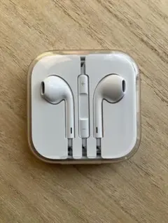 Apple 純正EarPods 3.5mmプラグ付
