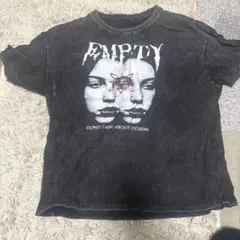 黒Tシャツ