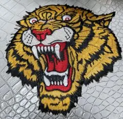 BIGワッペン　動物　虎　トラ　アイロンワッペン　刺繍