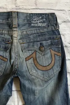 Item thumbnail for item 2f1e64ea-361f-428c-b0f4-d24e62fab56a