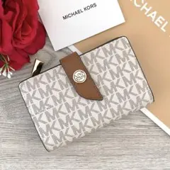 《新品》MICHAEL KORS 折り財布　ホワイト　レザー　二つ折り財布