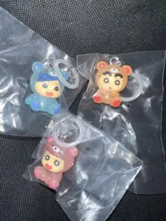 クレヨンしんちゃんみんなでくまパジャマめじるしアクセサリー ガチャガチャ