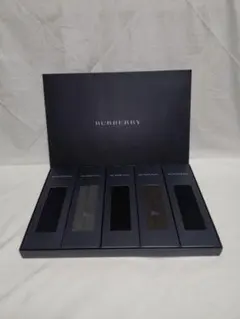 新品 未使用 バーバリー BURBERRY ソックス 5足セットのサムネイル