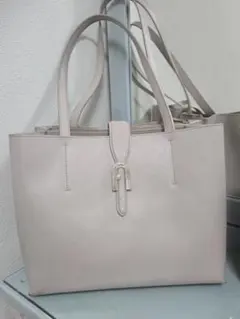 【お得】FURLA ライトグレー トートバッグ