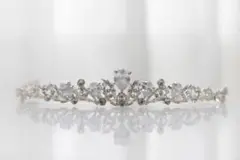 ティアラ　ヘッドアクセサリー　ウェディング　ブライダル