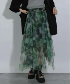 【美品】 HARE ガラシアーティアードスカートのサムネイル