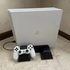 PlayStation 4 Pro ホワイト 美品　ジャンク品　※おまけ付き