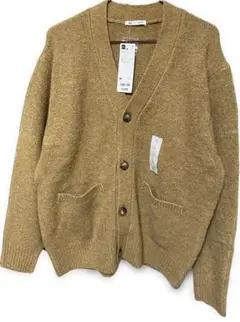 GU パフニットVネックカーディガン