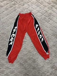 ド派手なパンツ　ダンス向き