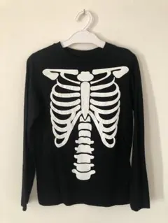 H&M ハロウィン　ガイコツ　スケルトン　長袖Ｔシャツ　110 120ぐらい