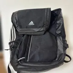 adidas 黒 リュック 3本ライン