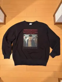 GU ヘビーウェイトスウェットプルオーバー GU STRANGER THINGS