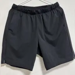 ユニクロ　ウルトラストレッチアクティブショートパンツ　ブラック　L