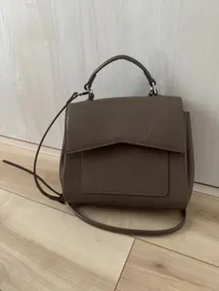 ハシバミ　ハンドバッグ　ショルダーバッグ　グレージュ　ベージュ　ブラウン　本革