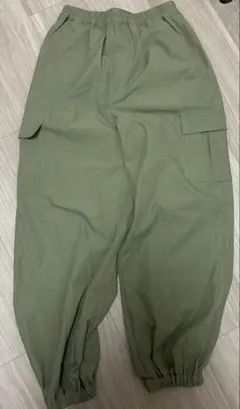 Honeysオリーブグリーン カーゴパンツ