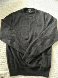 ブラック クルーネックセーター　カシミヤ