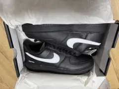 Nike Air Force 1 Supreme ブラック