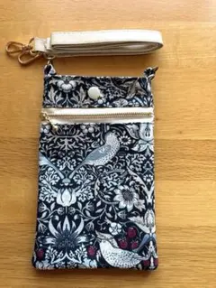スマホショルダー　スマホポーチ　サコッシュ　鳥　プレゼントやお返しにも♪