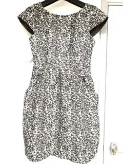 ジルスチュアート　半袖　花柄　ミニワンピース　グレー　S