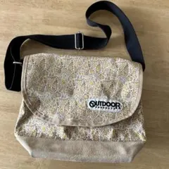 OUTDOOR リバティ　ショルダーバッグのサムネイル