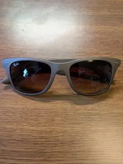 G*5様 Ray-Ban Wayfarer Liteforce RB4195 サ