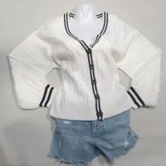COLZA コルザ カーディガン Vネック ホワイト Mサイズ 美品のサムネイル
