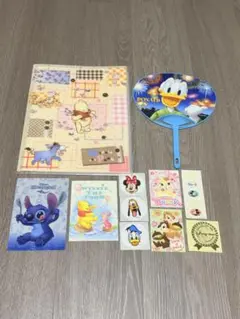 ディズニー Disneyグッズ まとめ売り　クリアファイル　うちわ　ステッカーのサムネイル
