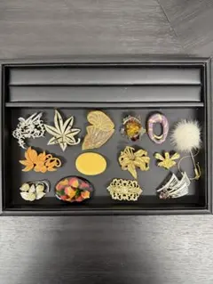 ★レトロ調ブローチ12点セット★アンティーク風 花柄 ビンテージアクセサリー