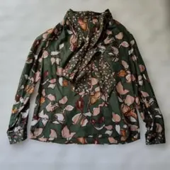TOMORROWLAND collectionのボウタイシルクブラウス