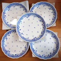 有田焼　観山窯　焼物皿　５枚セット 5/24迄【美品】有田焼 観山窯 白磁 唐草模様皿 5枚揃 - メルカリ