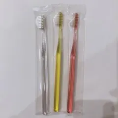 奇跡の歯ブラシ トライアングル 大人用３色　3本セット ピンク　イエロー　クリア