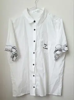 シャークイラスト付きホワイト半袖シャツ　しまむらコラボ