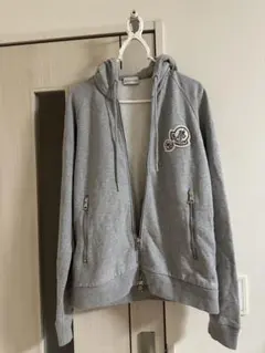MONCLER パーカー グレー ロゴワッペンのサムネイル