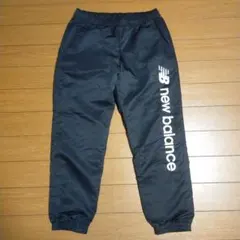 ニューバランスウィンドパンツ　Mサイズ